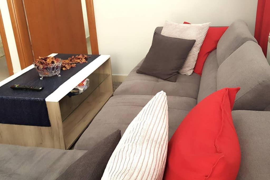 Renovated Lovely Apartment Near Airport & Sea Porto Rafti Luaran gambar